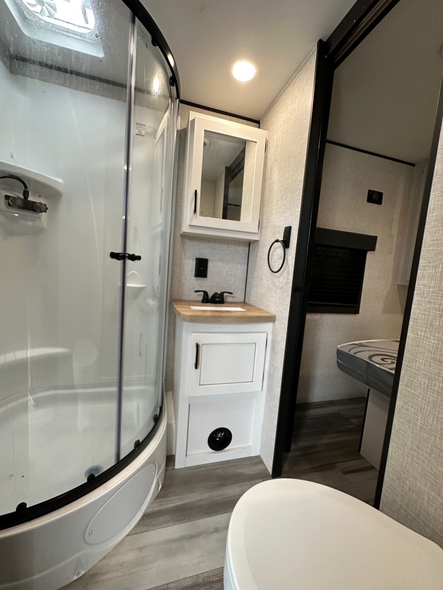 2024 Highland Ridge Go Play 263TH toy hauler travel trailer