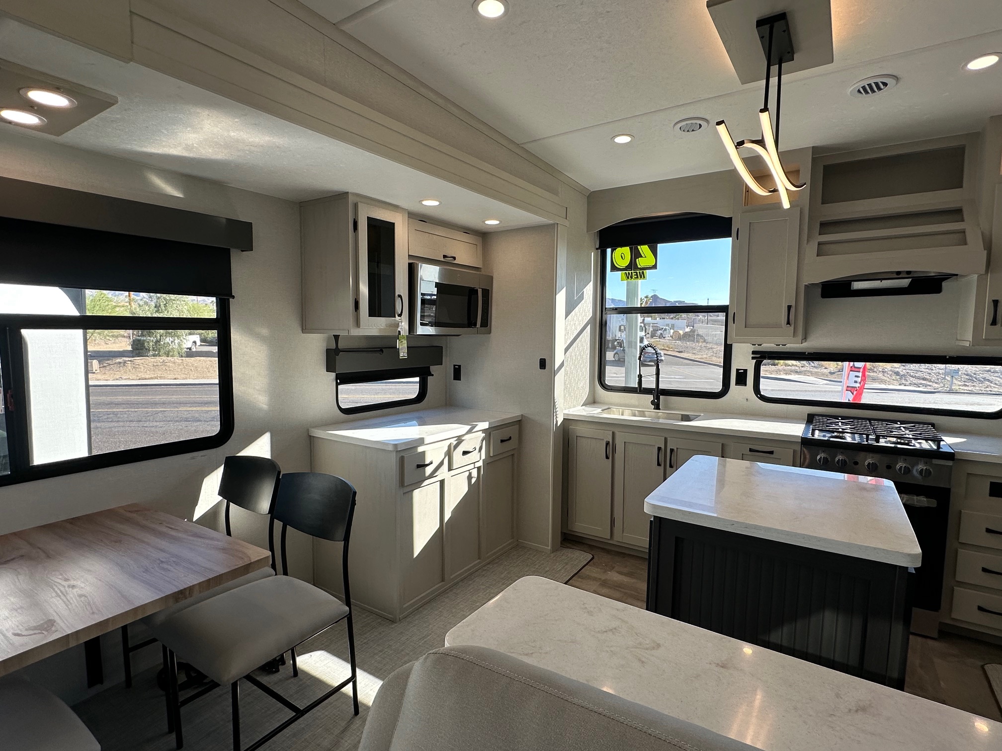 NEW 2026 Coachmen Brookstone 374RK 5th wheel