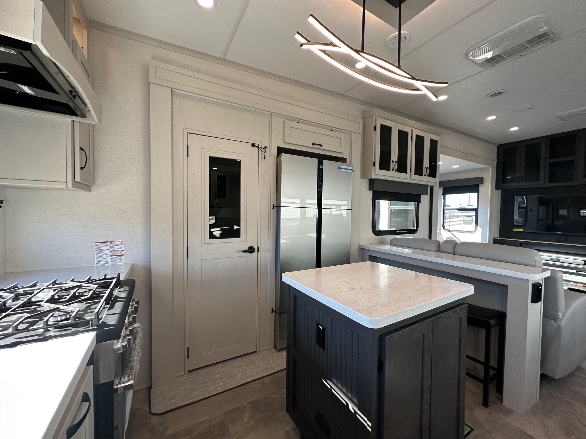 NEW 2026 Coachmen Brookstone 374RK 5th wheel