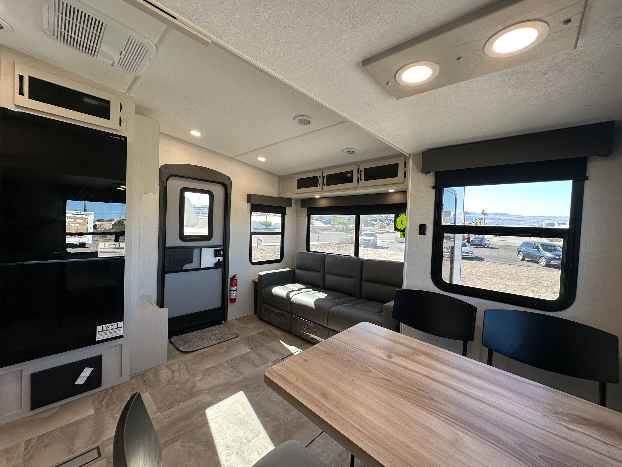 NEW 2026 Coachmen Chaparral Lite 254RLS 5th Wheel