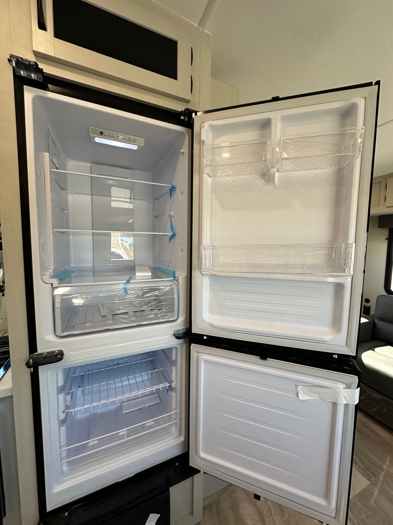 NEW 2026 Coachmen Chaparral Lite 254RLS 5th Wheel