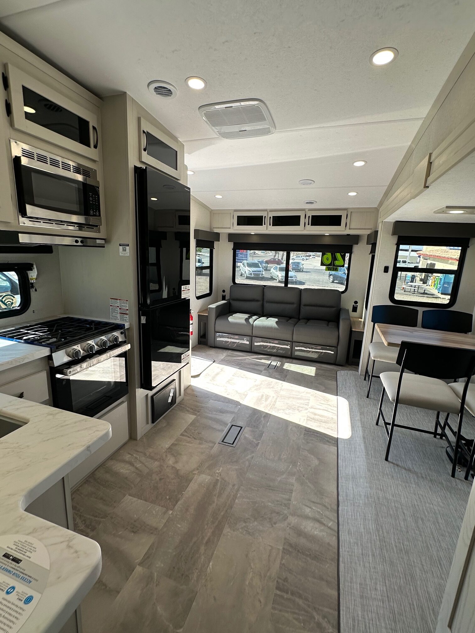 NEW 2026 Coachmen Chaparral Lite 254RLS 5th Wheel