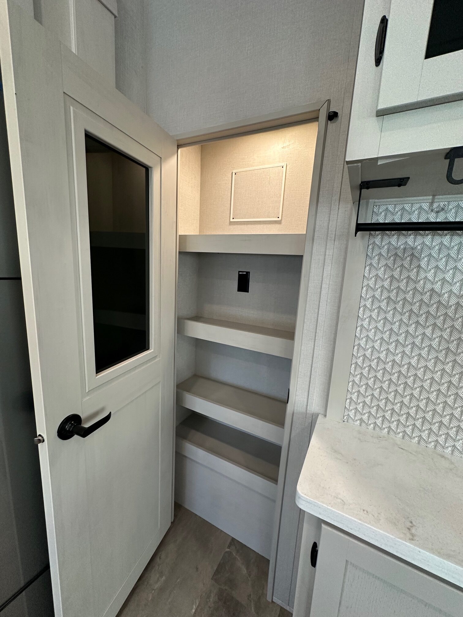 NEW 2026 Coachman Brookstone 290RL 5th Wheel