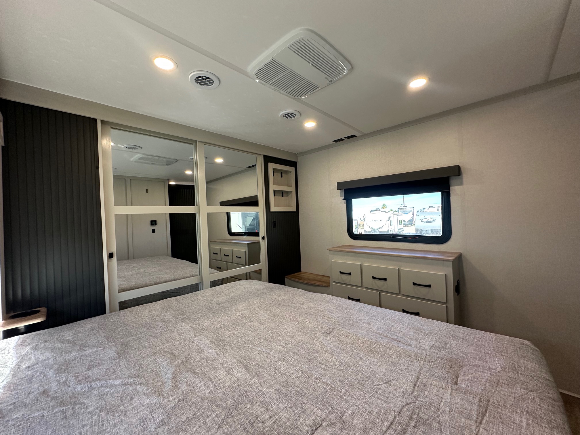 NEW 2026 Coachman Brookstone 290RL 5th Wheel