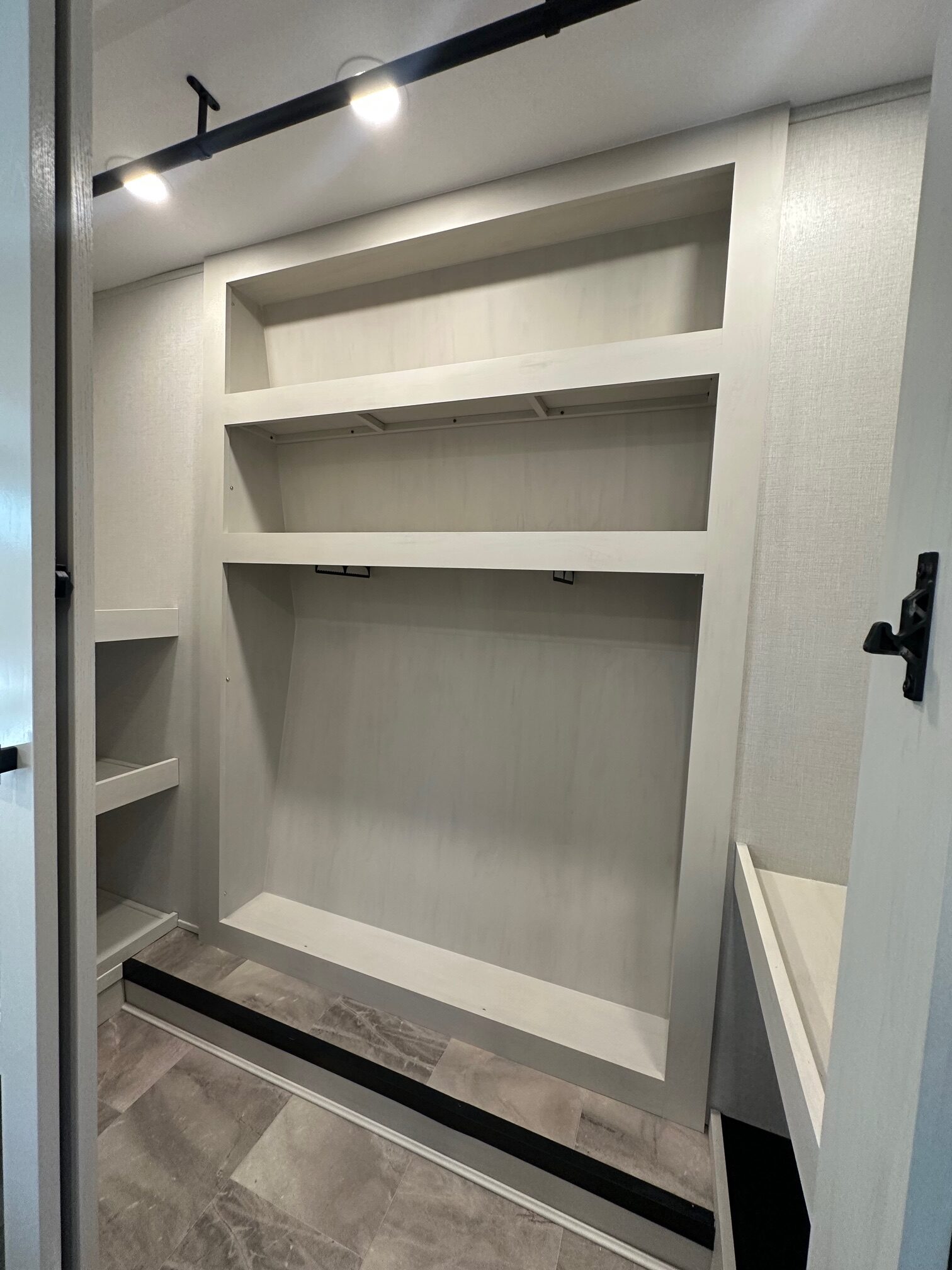 NEW 2026 Coachman Brookstone 290RL 5th Wheel