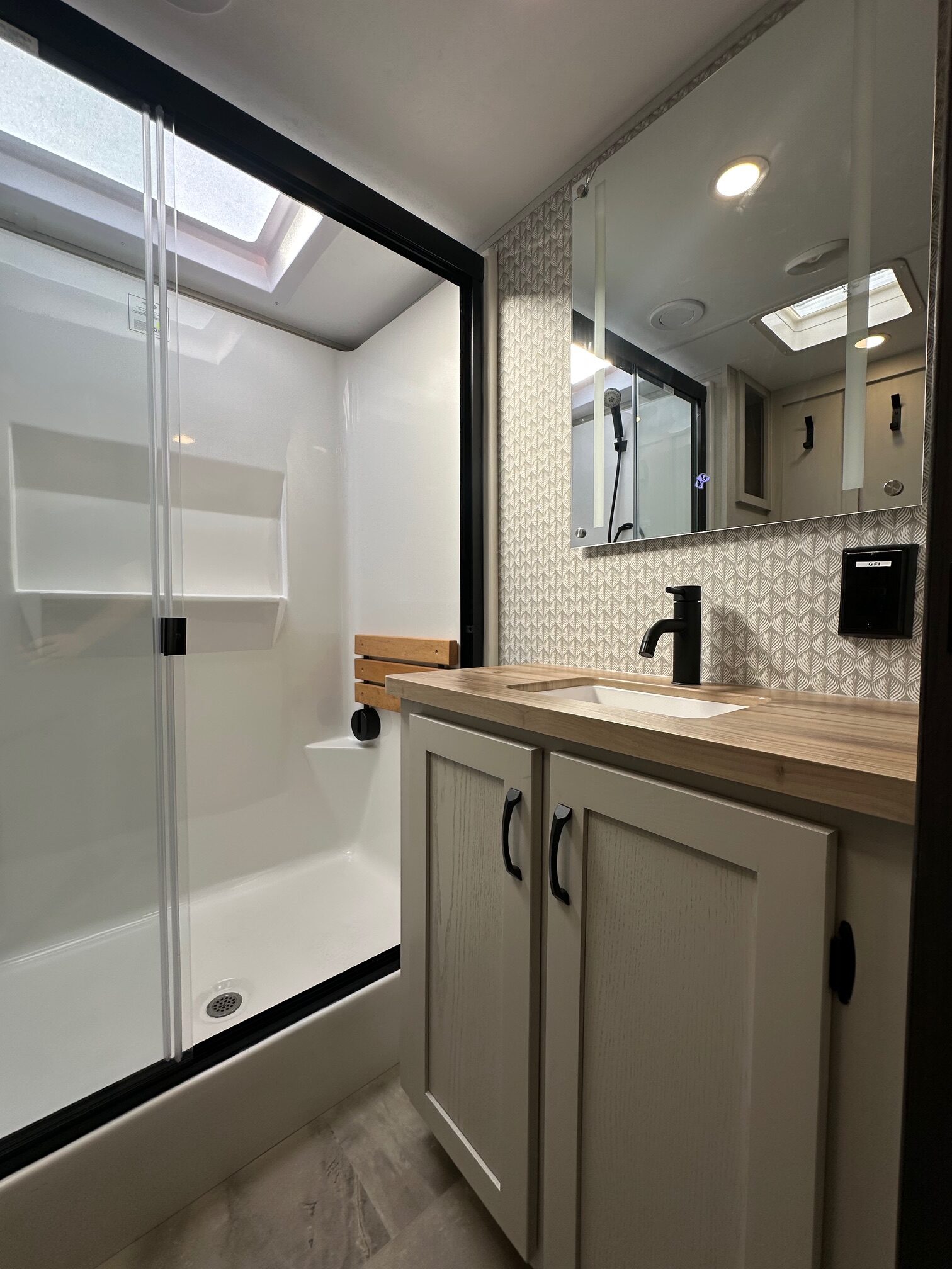 NEW 2026 Coachman Brookstone 290RL 5th Wheel