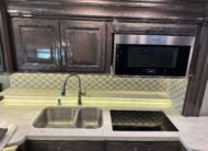 2020 Entegra Anthem 44B Class A Diesel Pusher – 1 1/2 bathrooms 