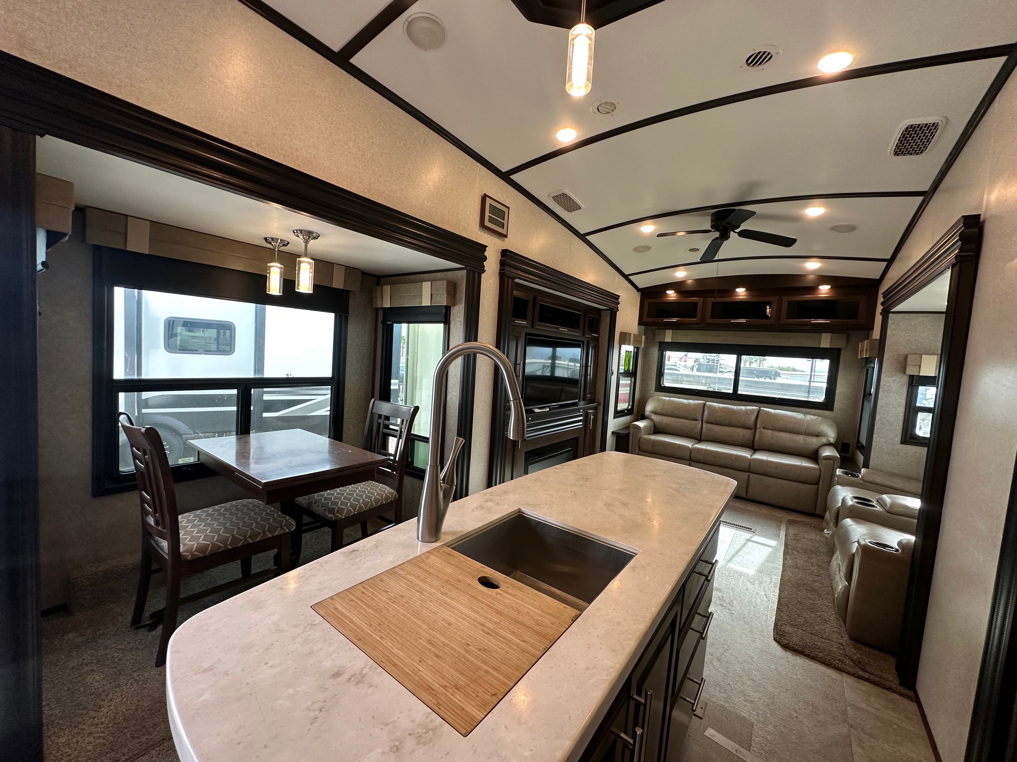 2018 Jayco North Point 361RSFS 5th Wheel