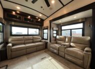 2018 Jayco North Point 361RSFS 5th Wheel