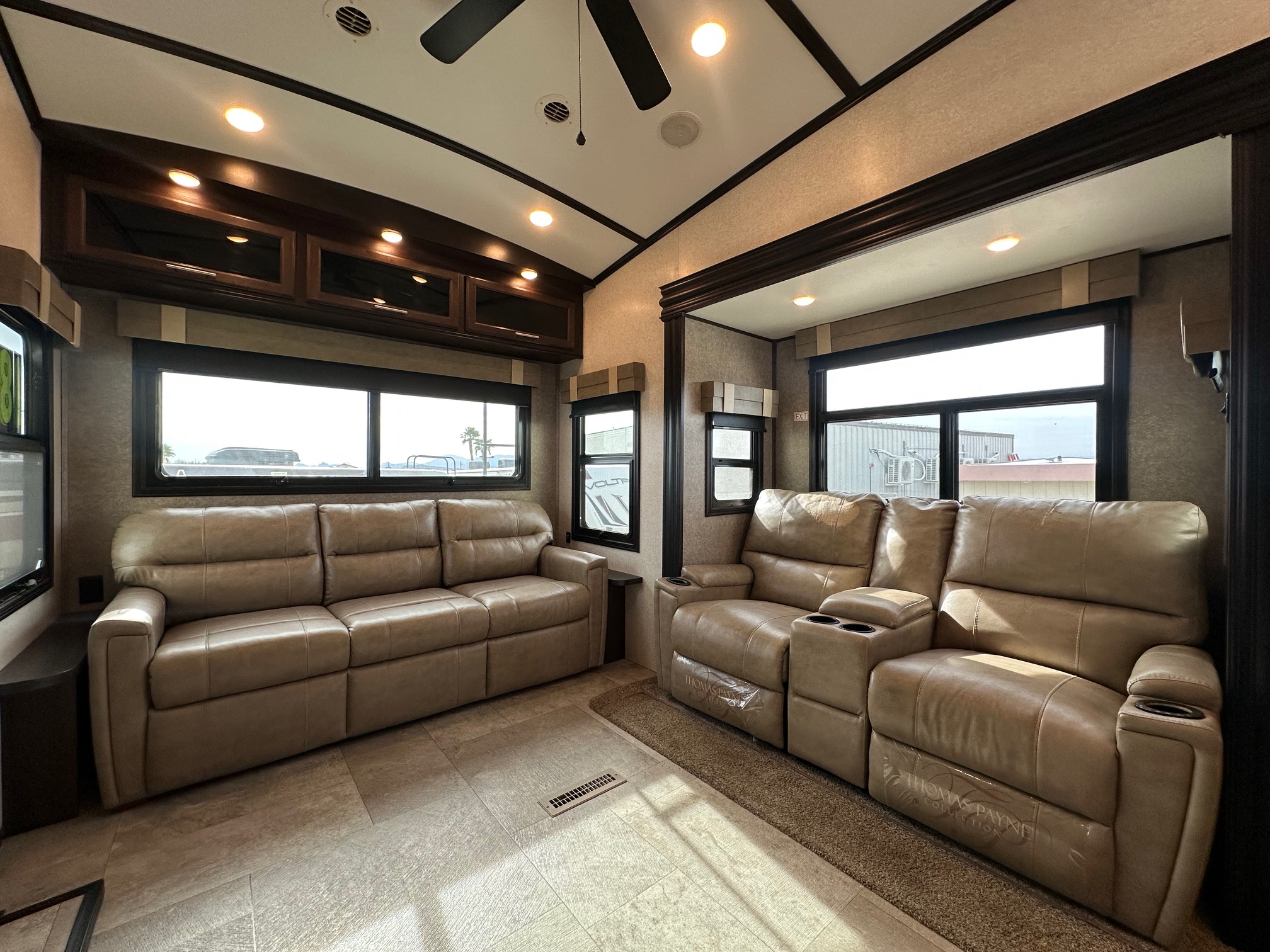 2018 Jayco North Point 361RSFS 5th Wheel