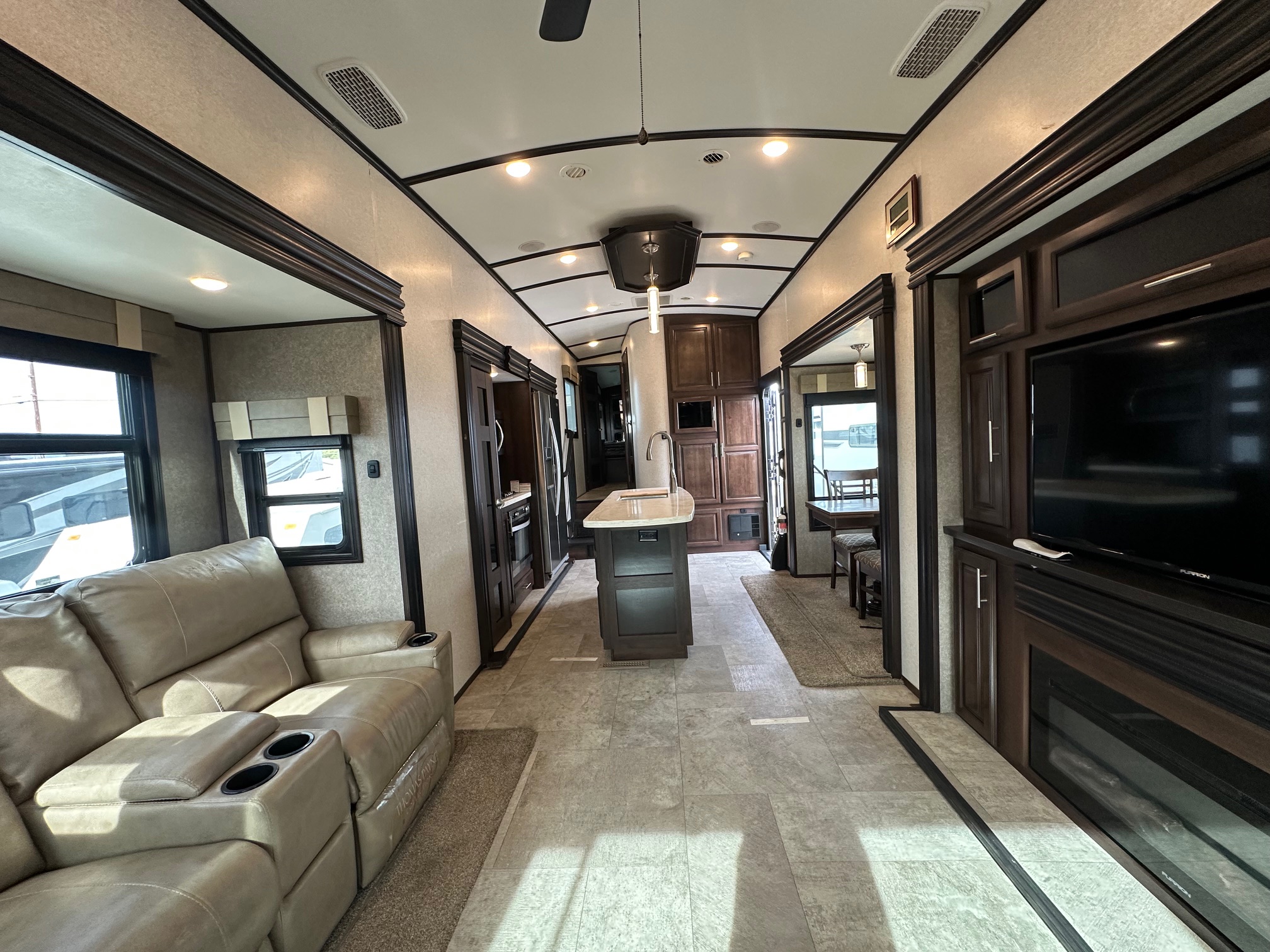 2018 Jayco North Point 361RSFS 5th Wheel