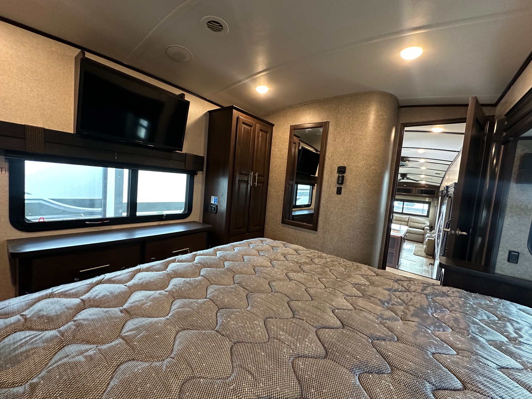 2018 Jayco North Point 361RSFS 5th Wheel