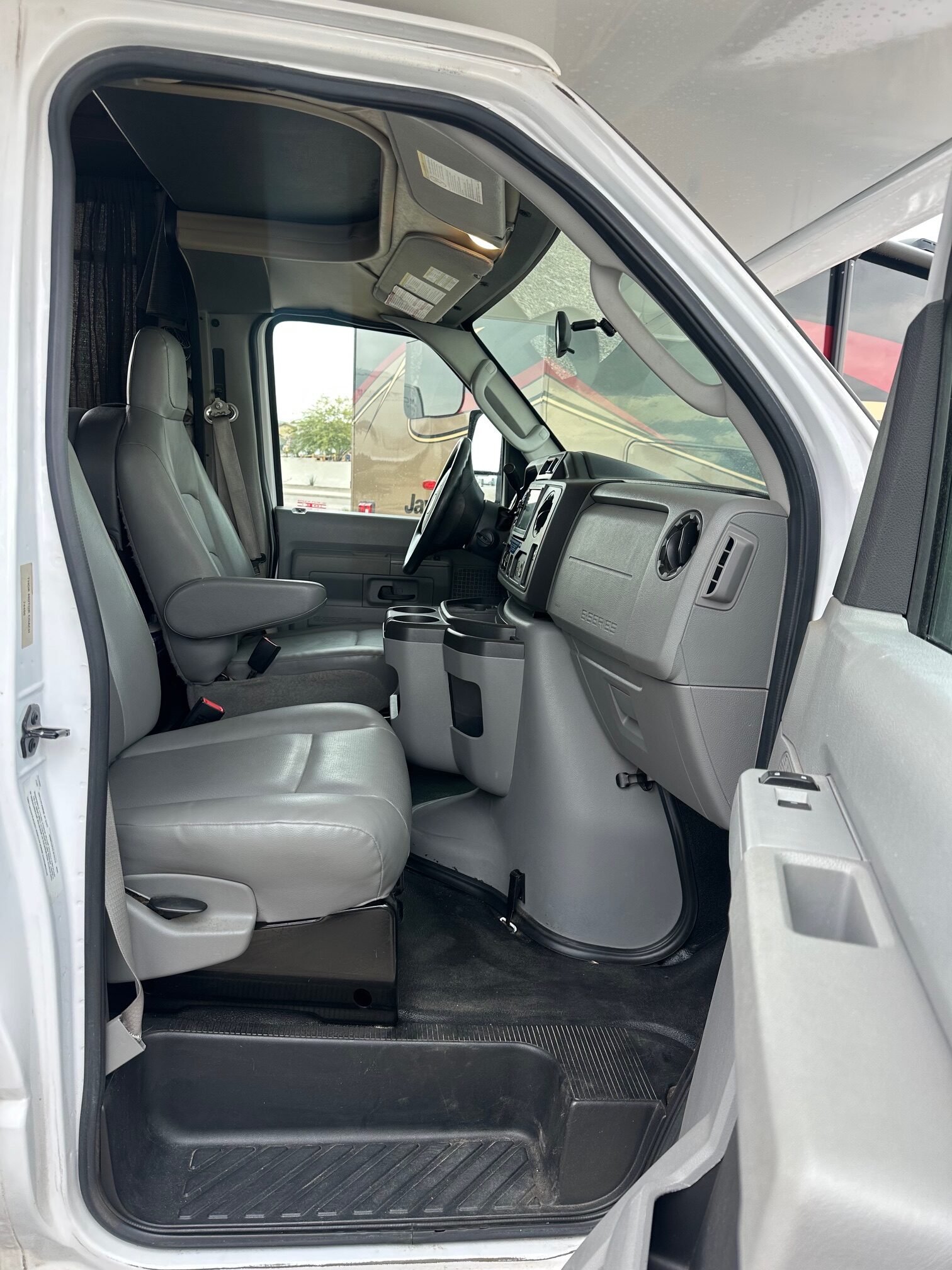 2019 Thor Majestic 28A Class C Motorhome