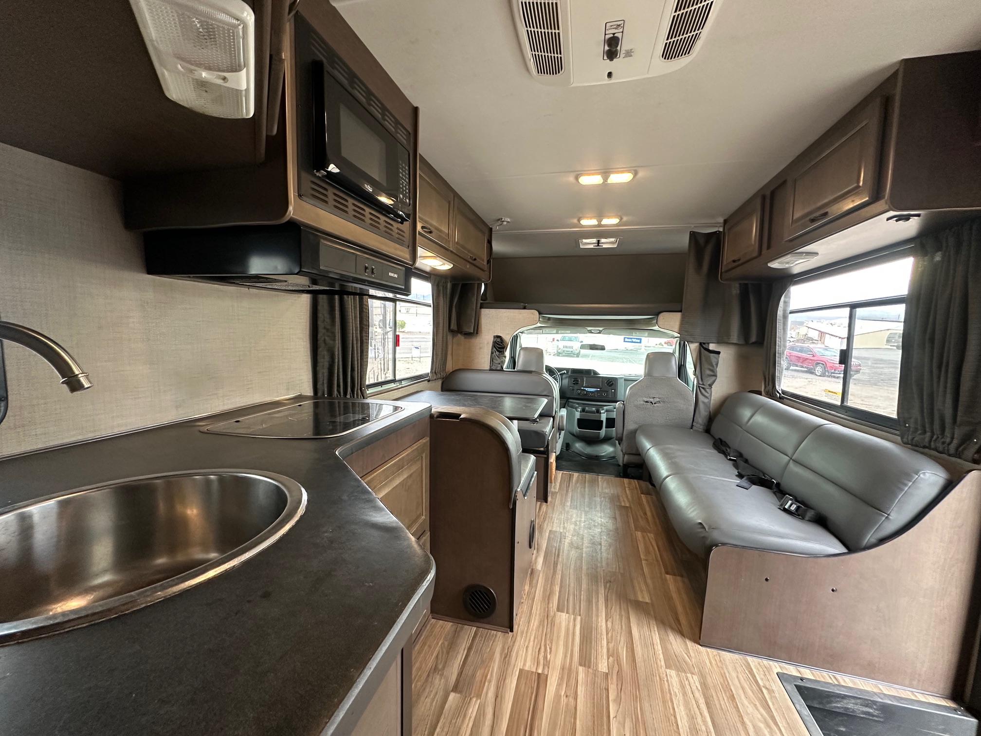 2019 Thor Majestic 28A Class C Motorhome
