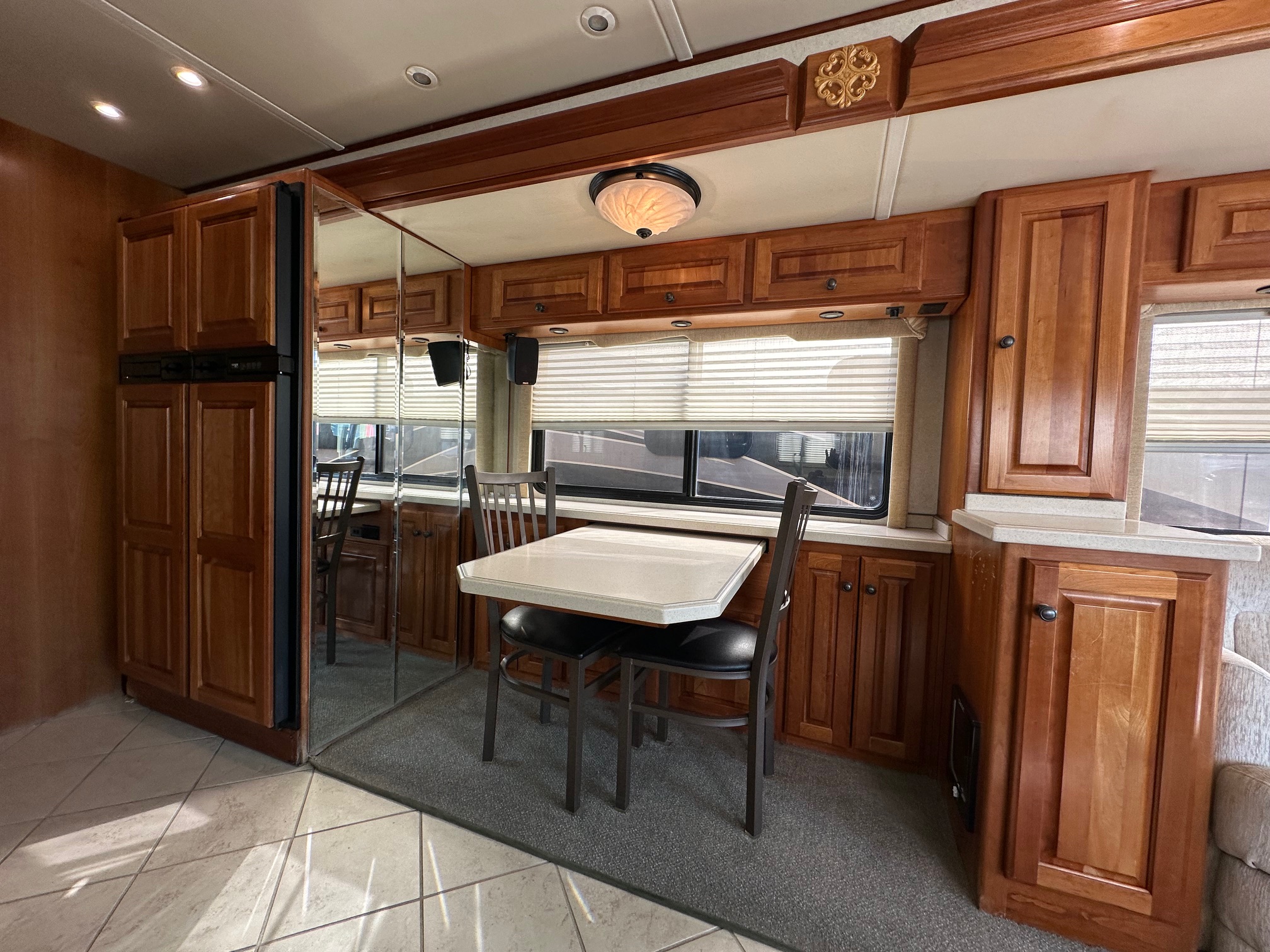 2002 Monaco Dynasty Princess 400 Diesel Pusher Class A Motorhome – Extra Clean!