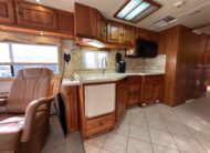 2002 Monaco Dynasty Princess 400 Diesel Pusher Class A Motorhome – Extra Clean!