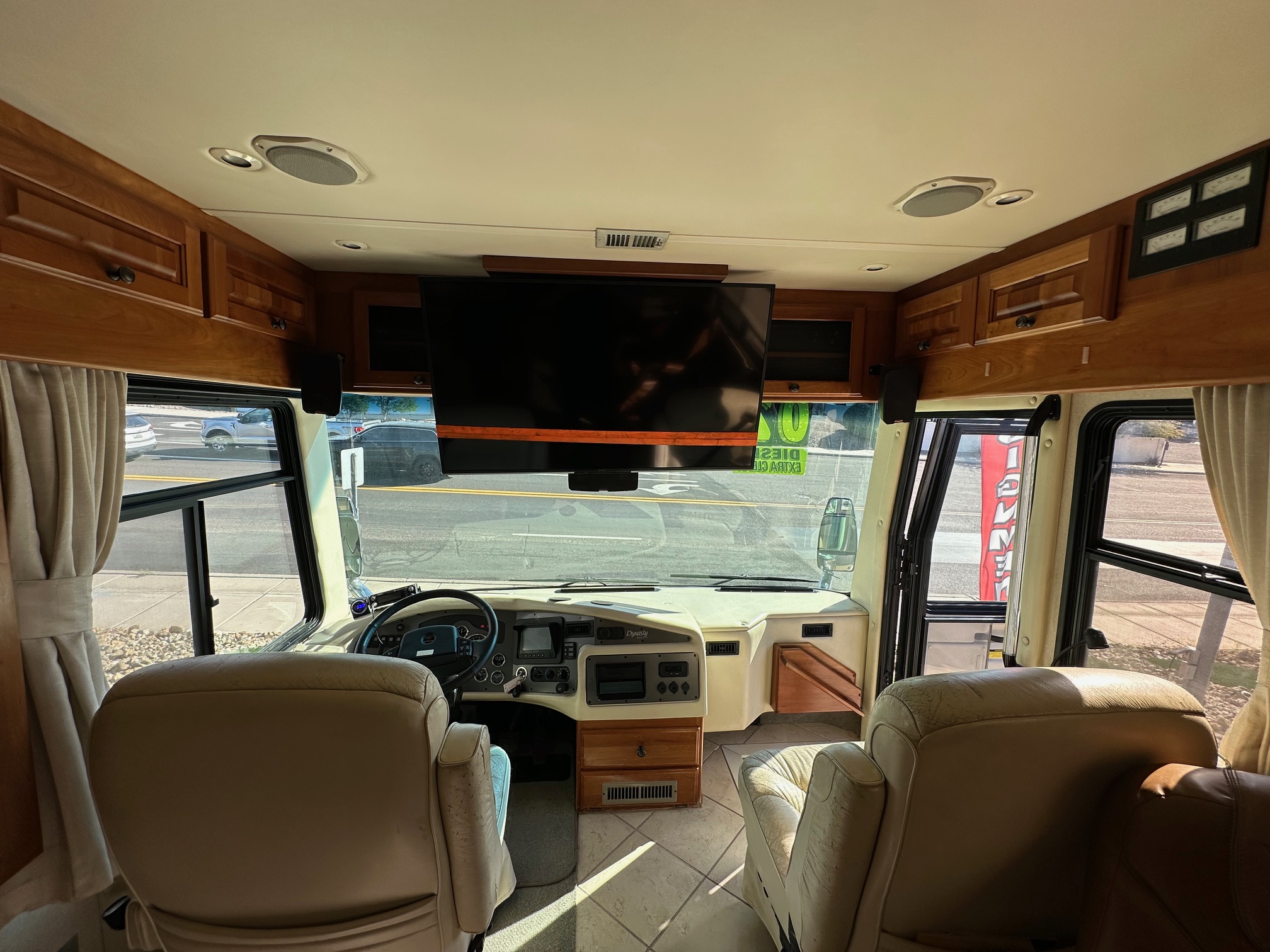 2002 Monaco Dynasty Princess 400 Diesel Pusher Class A Motorhome – Extra Clean!