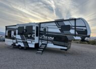 2025 Keystone Fuzion FZ373 Toy Hauler – 1 1/2 bathrooms