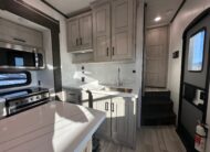 2025 Keystone Fuzion FZ373 Toy Hauler – 1 1/2 bathrooms