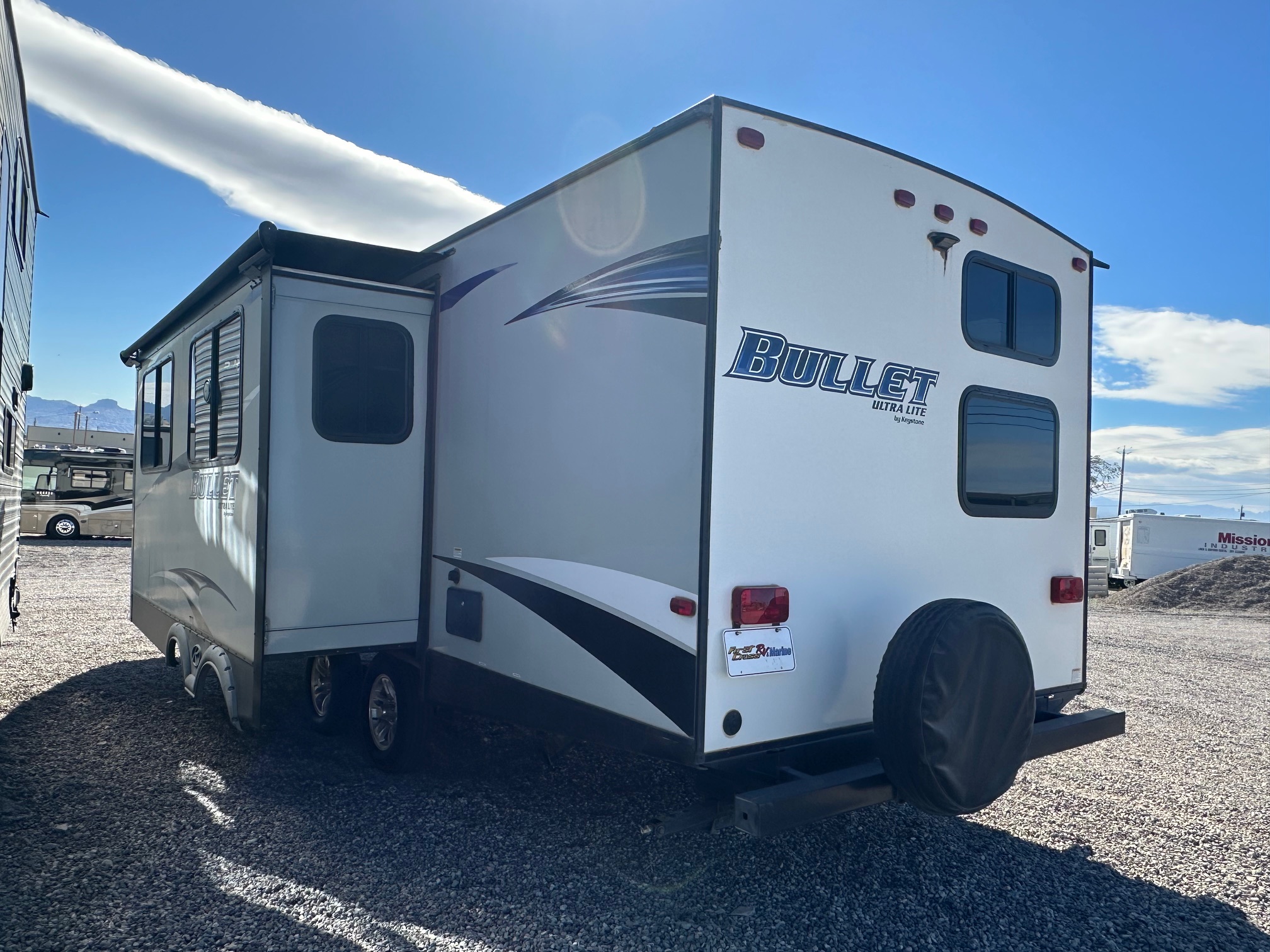 2019 Keystone Bullet Ultra-Lite 277BHSWE travel trailer – bunk model