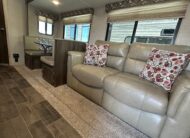 2019 Keystone Bullet Ultra-Lite 277BHSWE travel trailer – bunk model