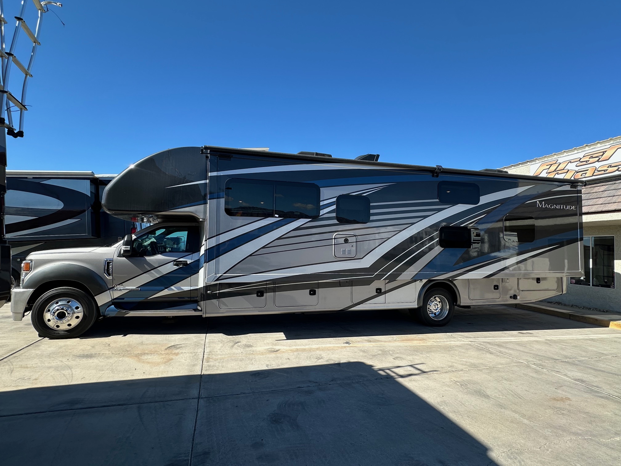 2022 Thor Magnitude RS36 Class C Diesel Motorhome