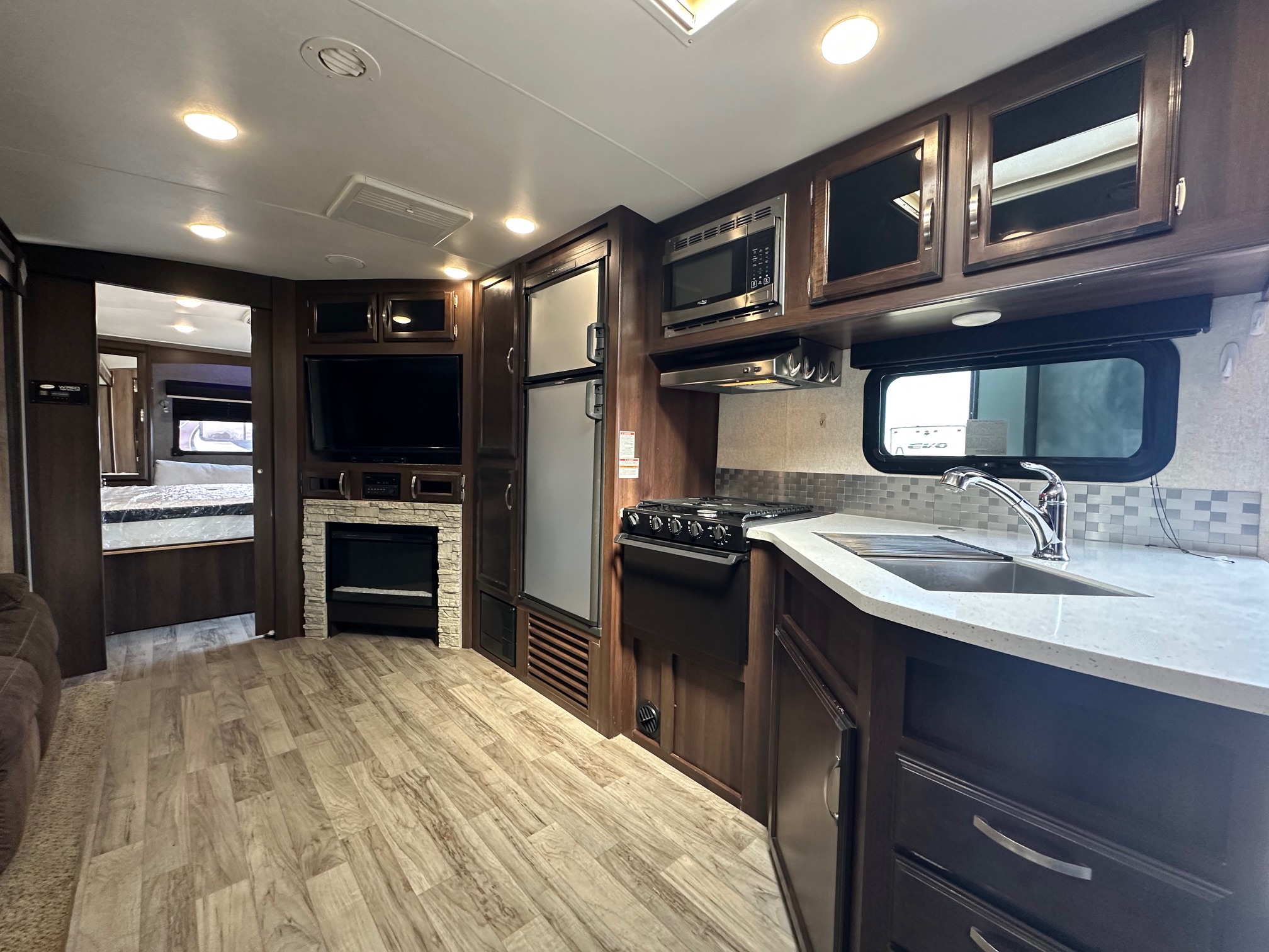 2019 Jayco White Hawk 32BHS Travel Trailer