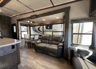 2021 Alliance Paradigm 340RL 5th wheel