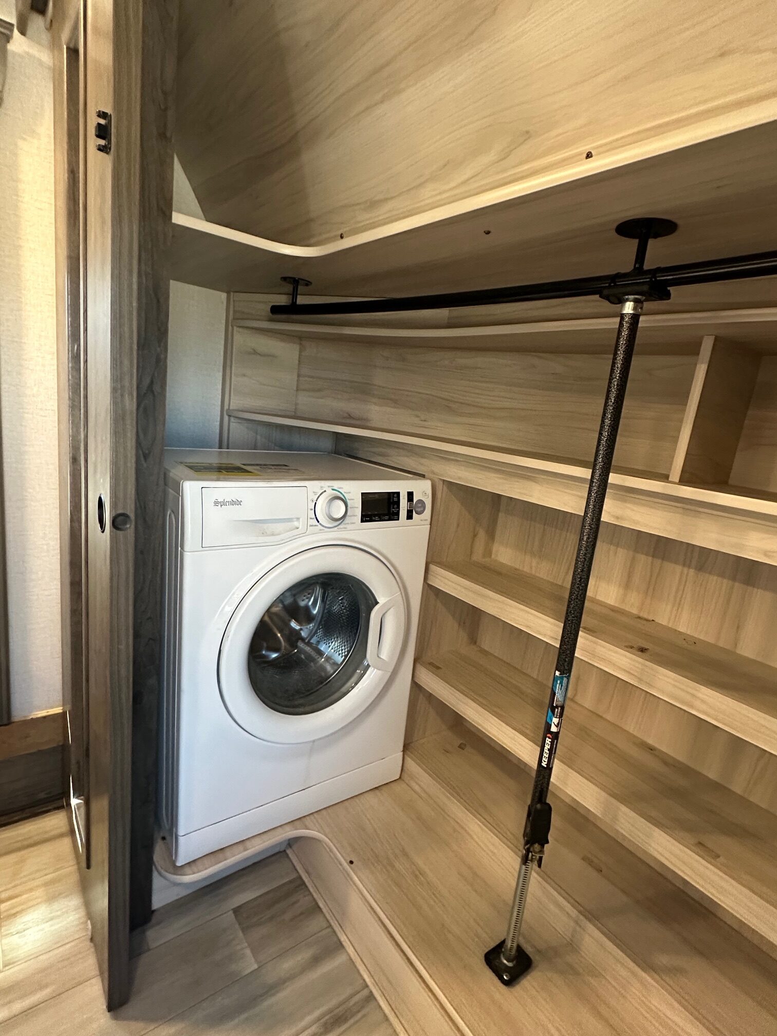 2021 Alliance Paradigm 340RL 5th wheel