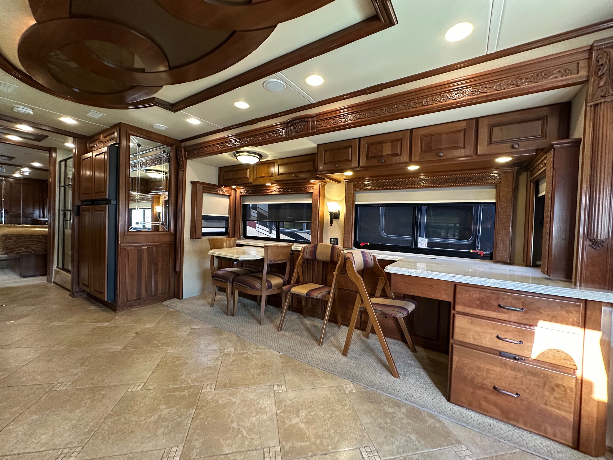 2009 Monaco Dynasty Bishop IV Class A Diesel Pusher Motorhome