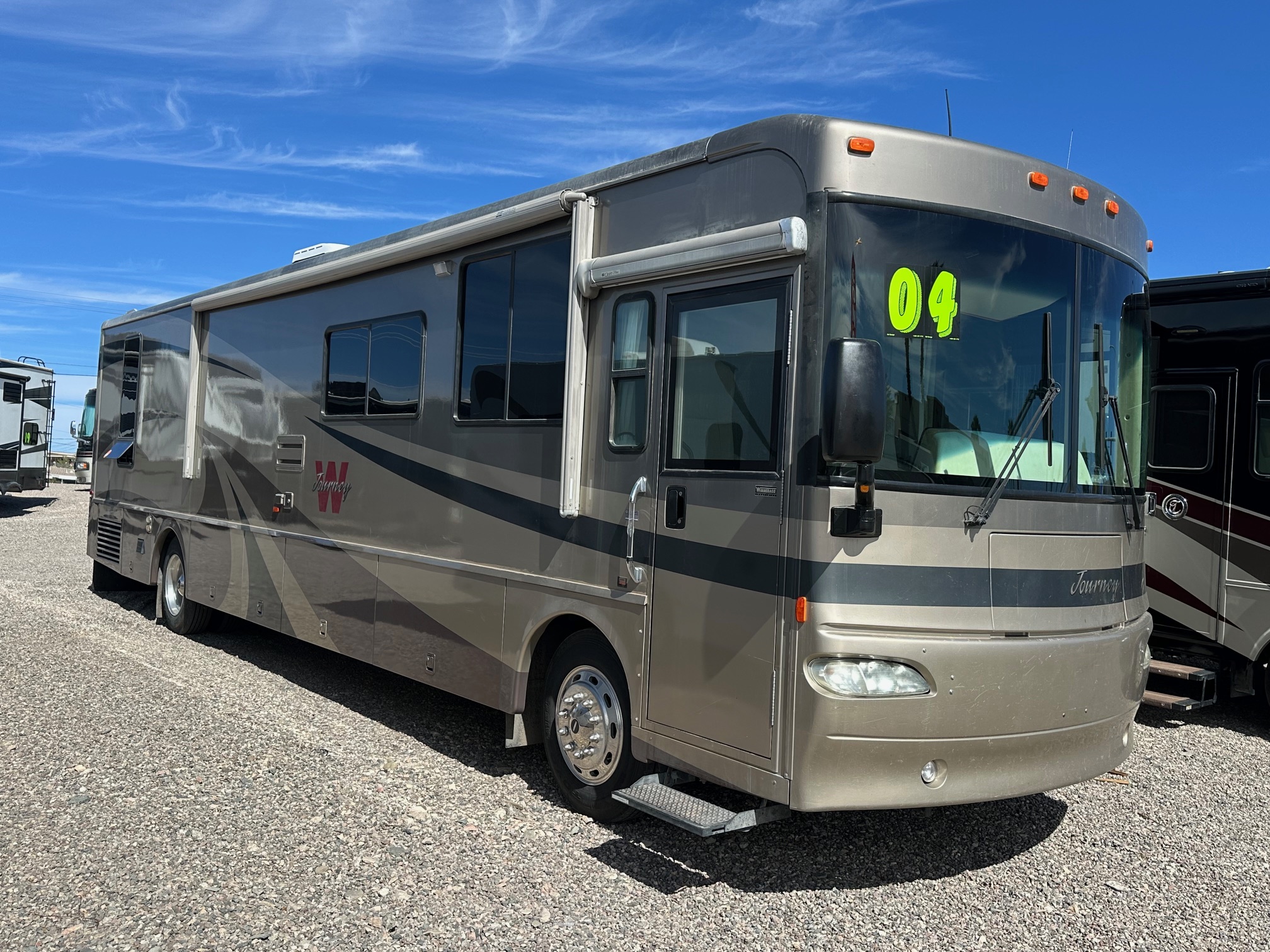 2004 Winnebago Journey 39W class a diesel pusher motorhome