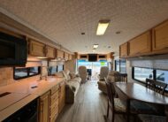 2004 Winnebago Journey 39W class a diesel pusher motorhome