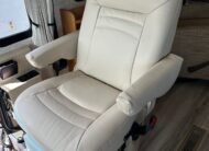 2004 Winnebago Journey 39W class a diesel pusher motorhome