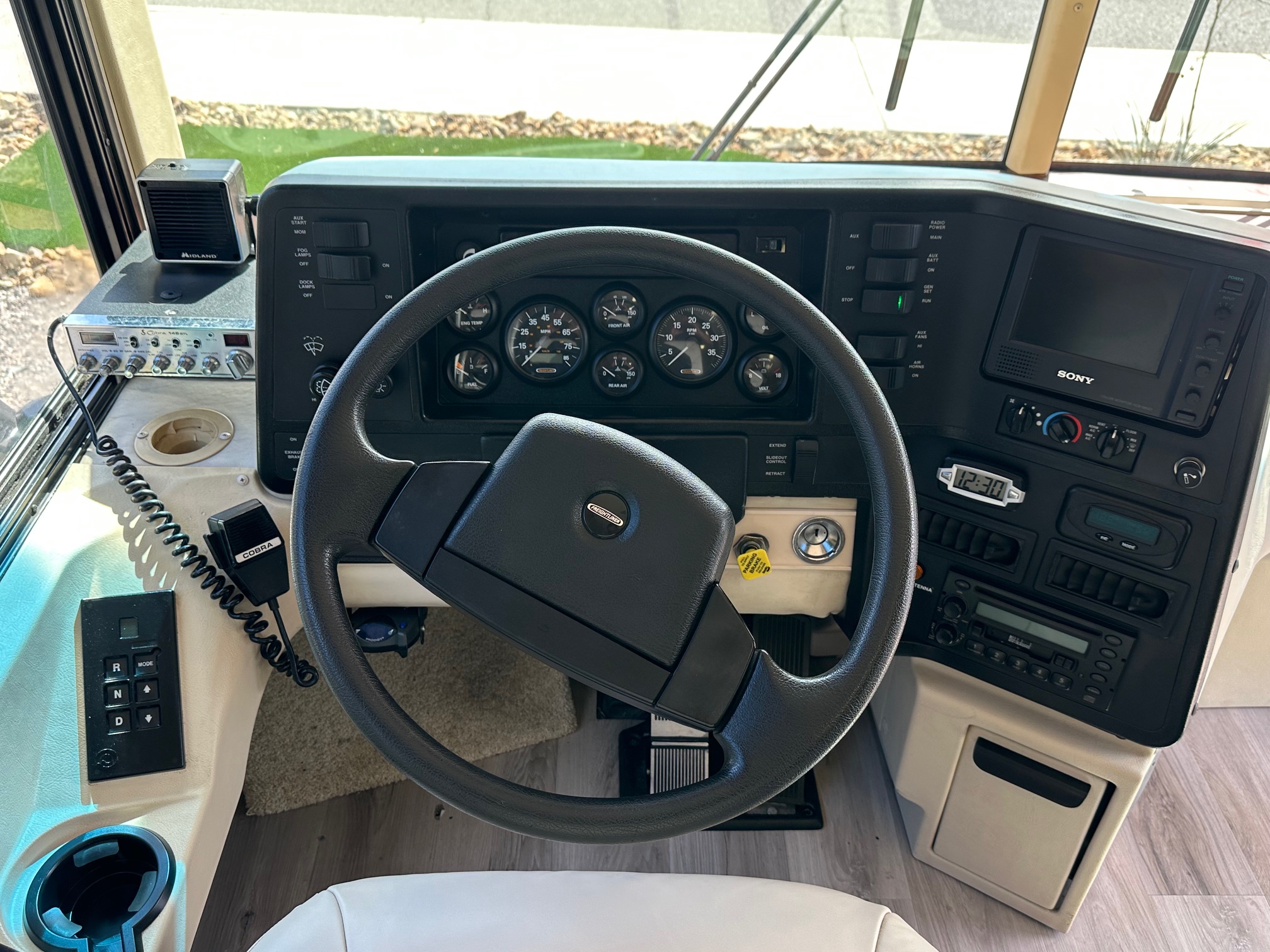 2004 Winnebago Journey 39W class a diesel pusher motorhome