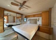 2004 Winnebago Journey 39W class a diesel pusher motorhome