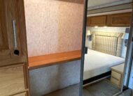 2004 Winnebago Journey 39W class a diesel pusher motorhome