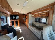 2007 Gulf Stream Sun Voyager 8389MXG Class A Diesel Motorhome