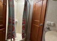 2007 Gulf Stream Sun Voyager 8389MXG Class A Diesel Motorhome