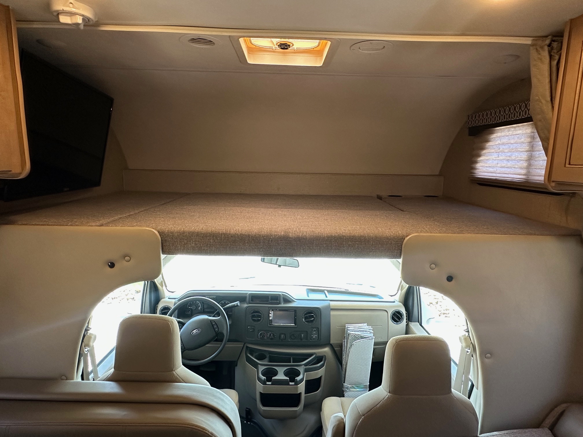 2018 Thor Freedom Elite 26HE Class C Motorhome