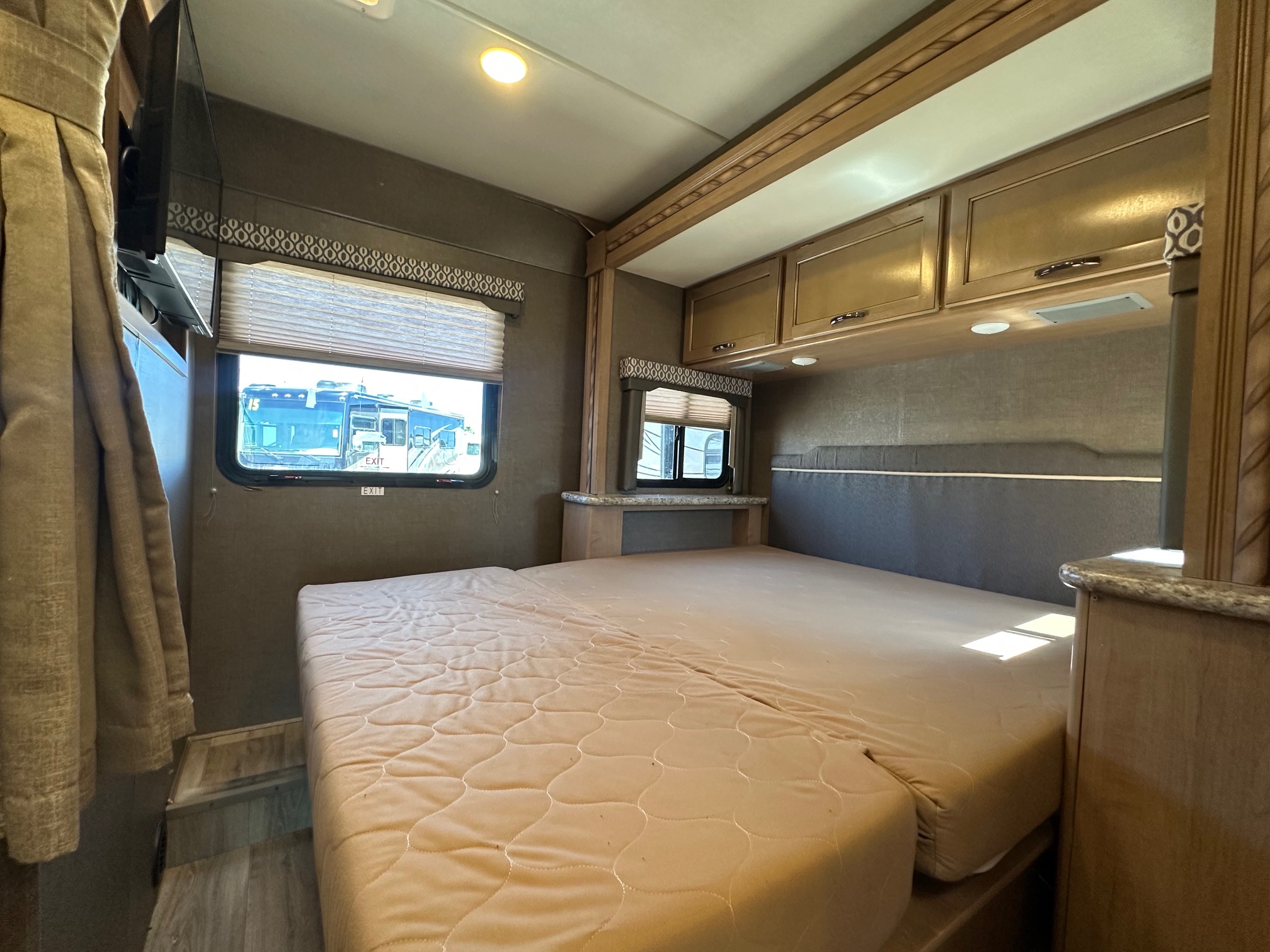 2018 Thor Freedom Elite 26HE Class C Motorhome
