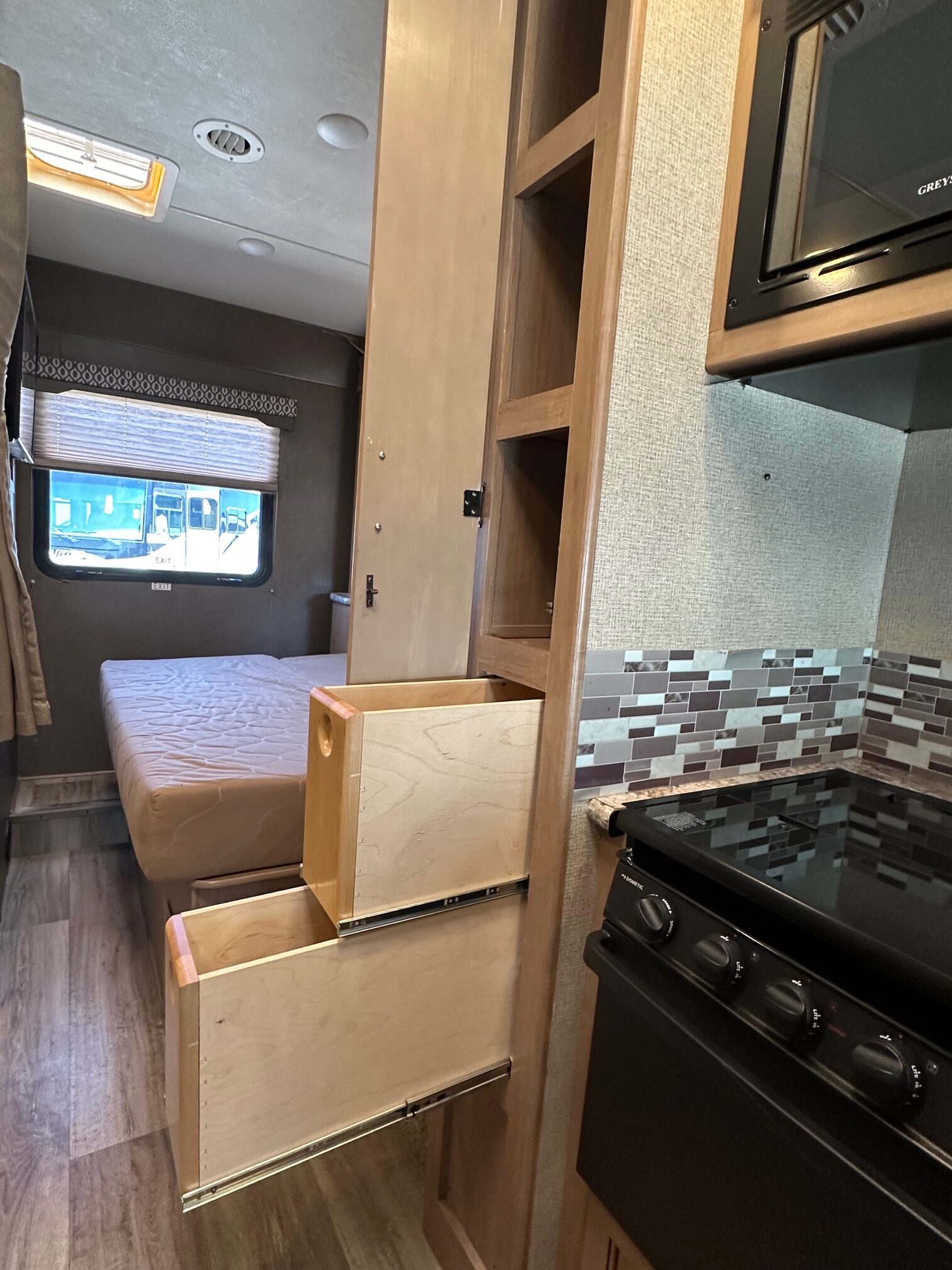 2018 Thor Freedom Elite 26HE Class C Motorhome