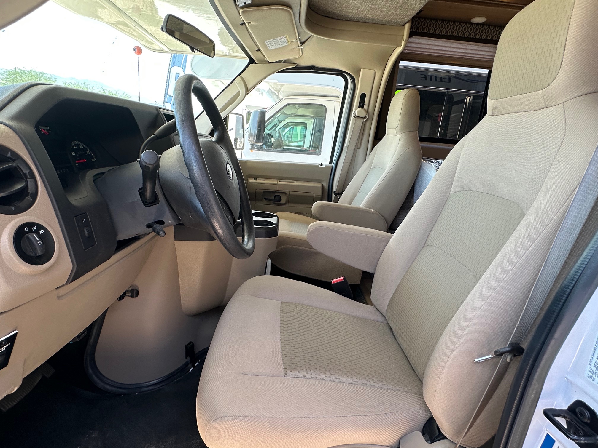 2018 Thor Freedom Elite 26HE Class C Motorhome