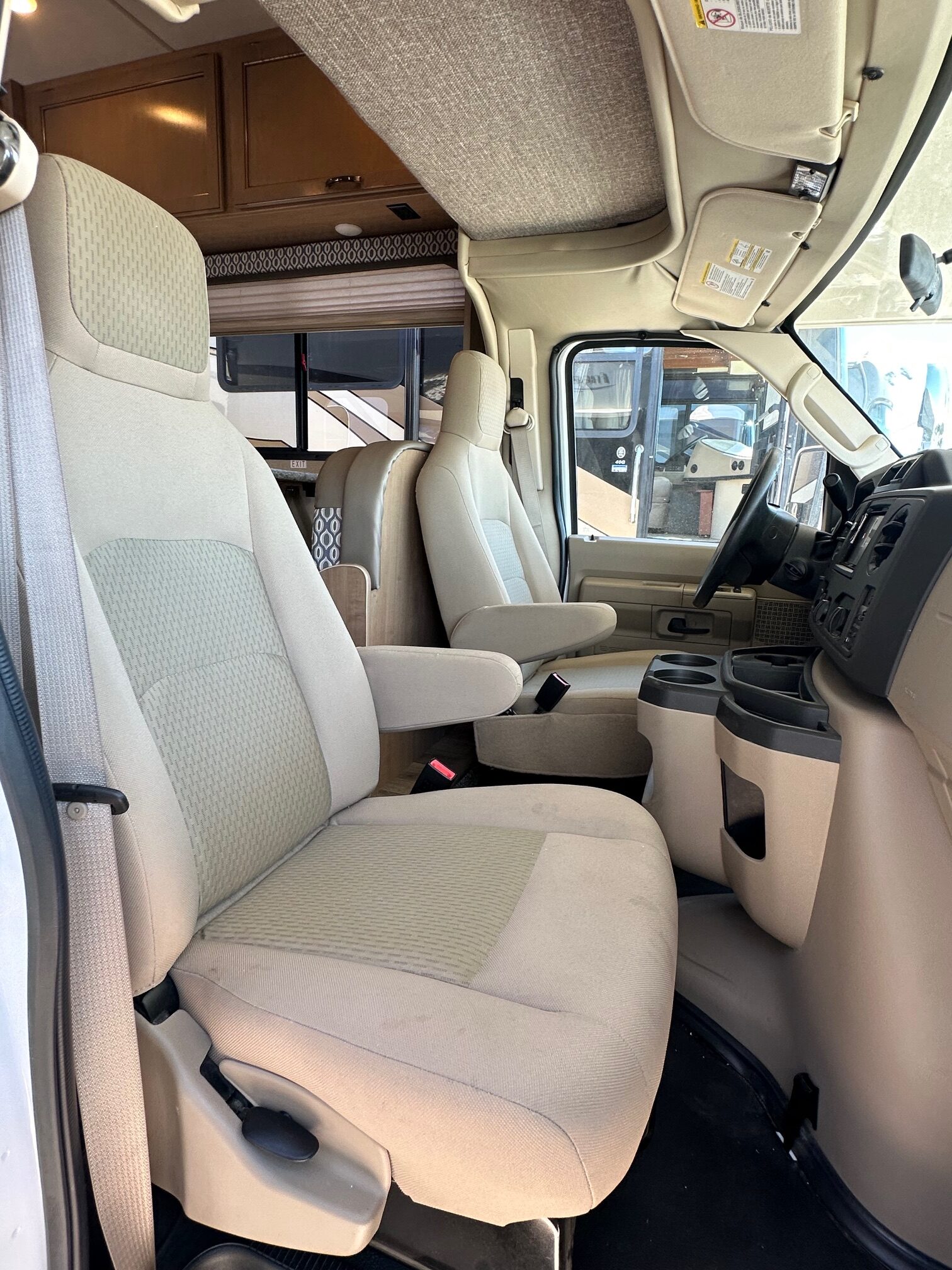 2018 Thor Freedom Elite 26HE Class C Motorhome