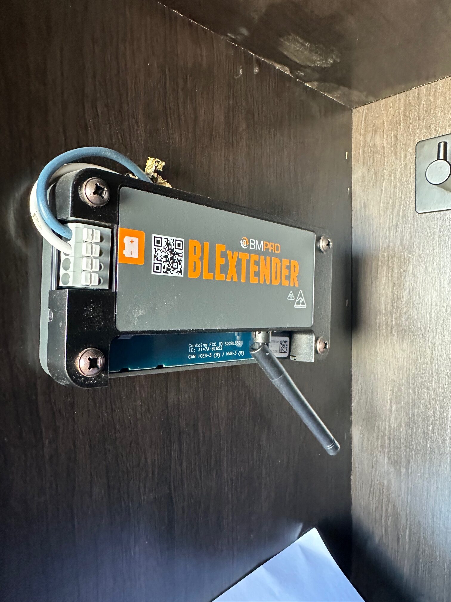 2022 Jayco North Point 377RLBH 5th wheel – separate bedroom!