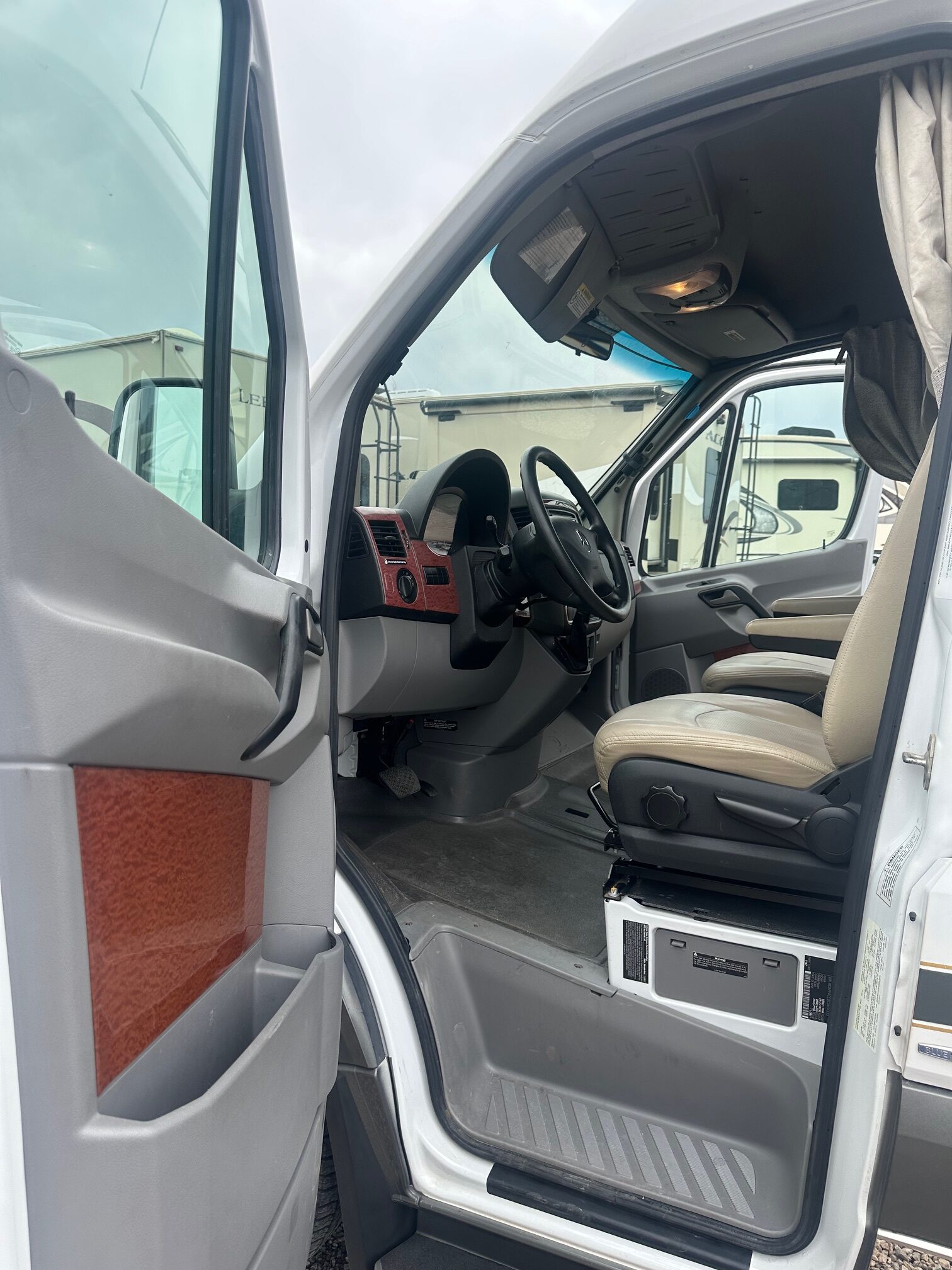 2012 Winnebago ERA M170X Class B Mercedes-Benz Diesel Class B motorhome