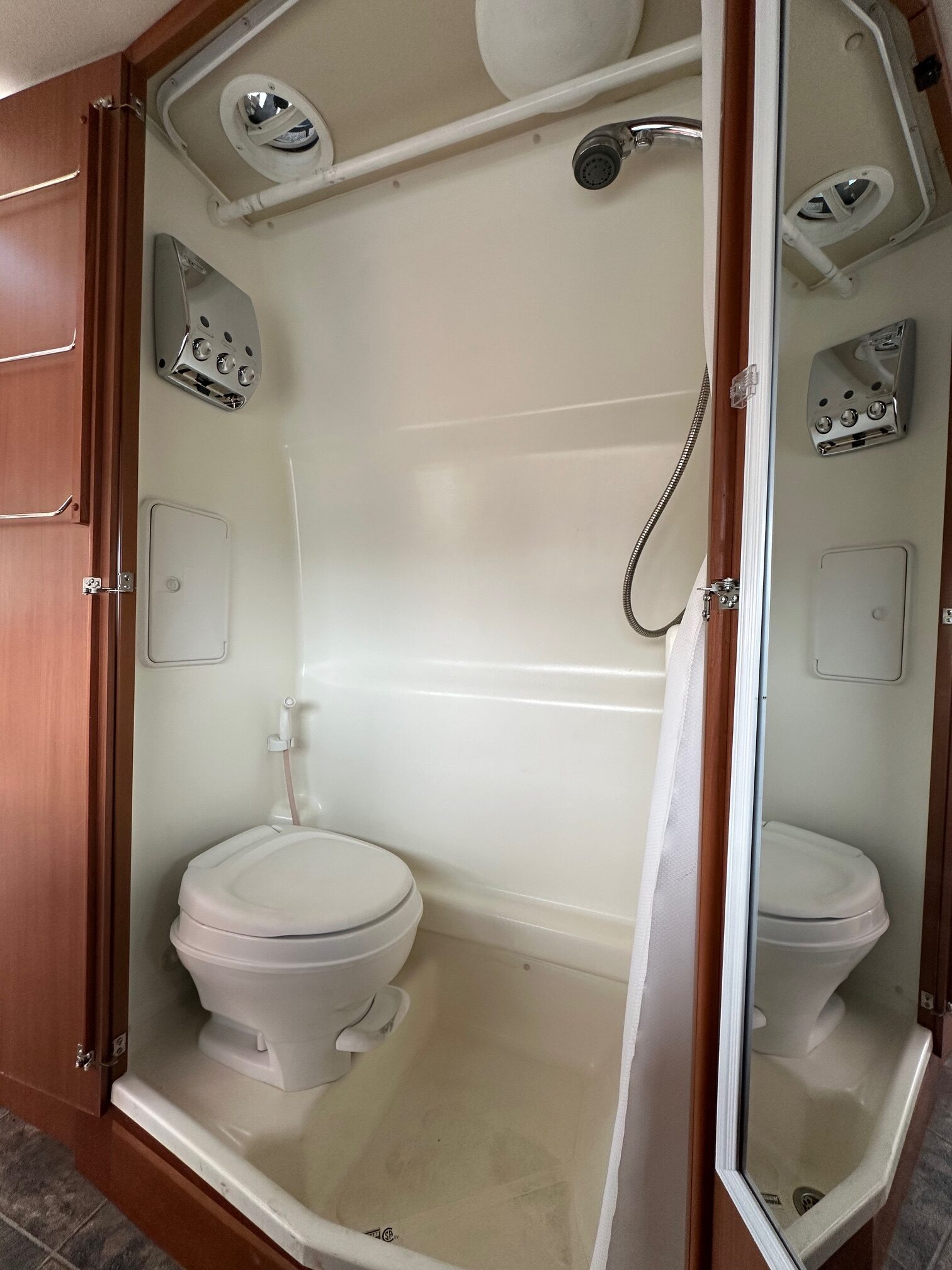 2012 Winnebago ERA M170X Class B Mercedes-Benz Diesel Class B motorhome