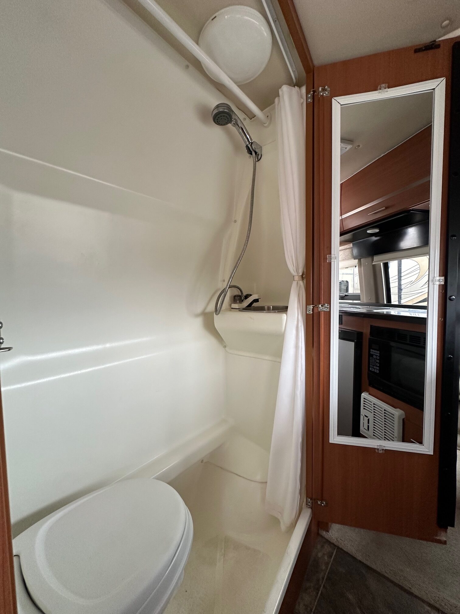 2012 Winnebago ERA M170X Class B Mercedes-Benz Diesel Class B motorhome