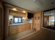 2009 Damon Tuscany 4072 Class A Diesel Pusher Motorhome