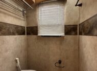 2009 Damon Tuscany 4072 Class A Diesel Pusher Motorhome