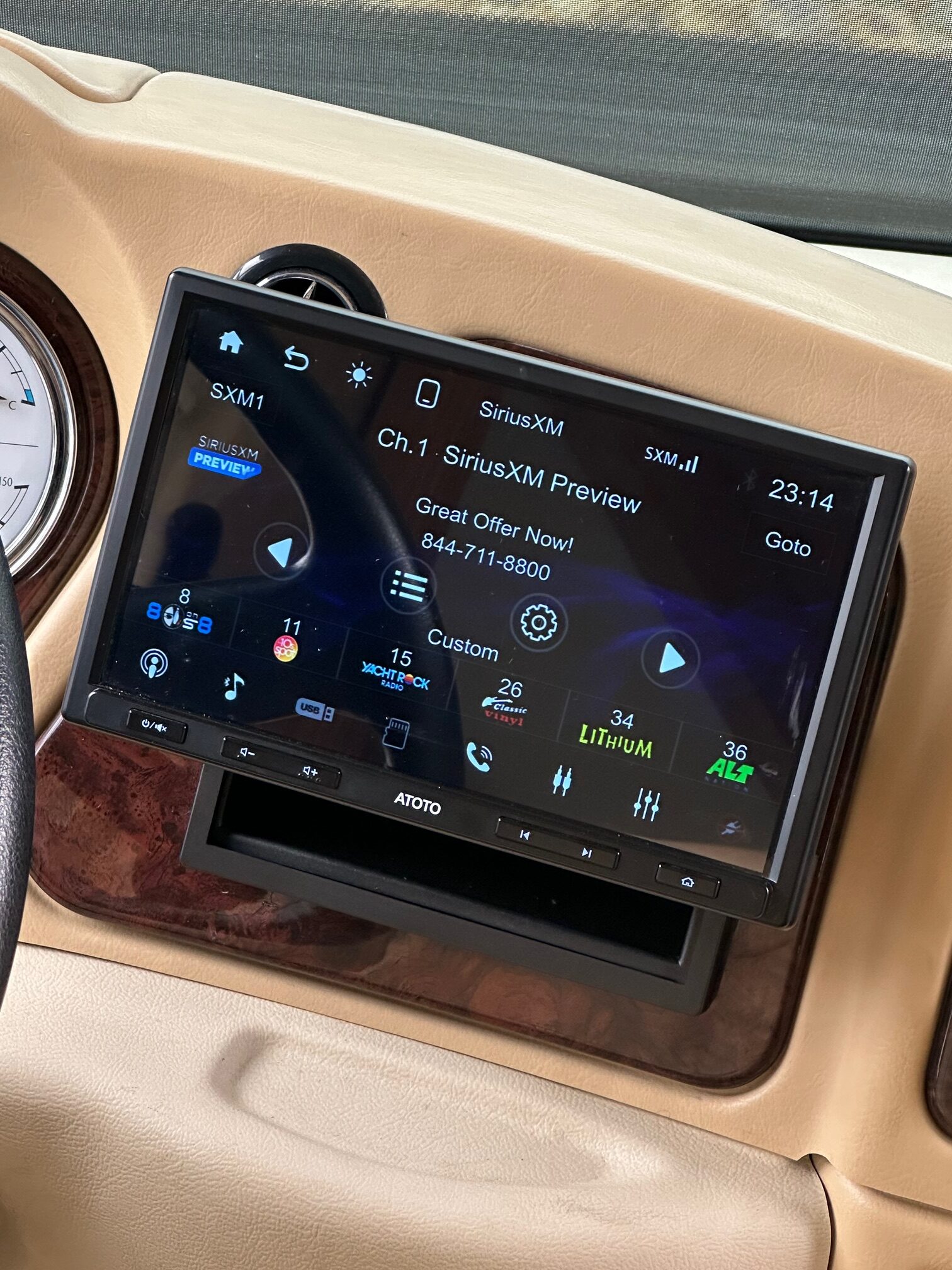 2009 Damon Tuscany 4072 Class A Diesel Pusher Motorhome